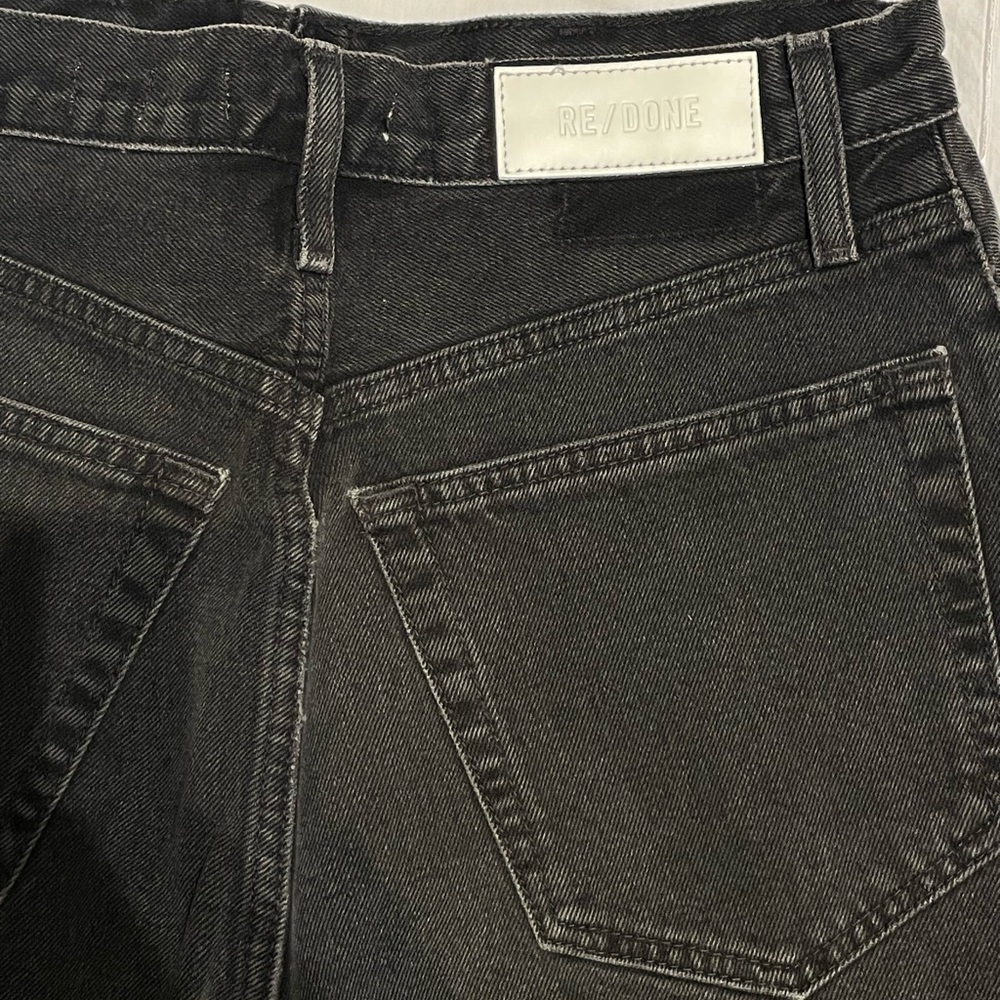 Re/done black cutoff denim shorts 🖤 26 waist, 14 length - Picture 5 of 5